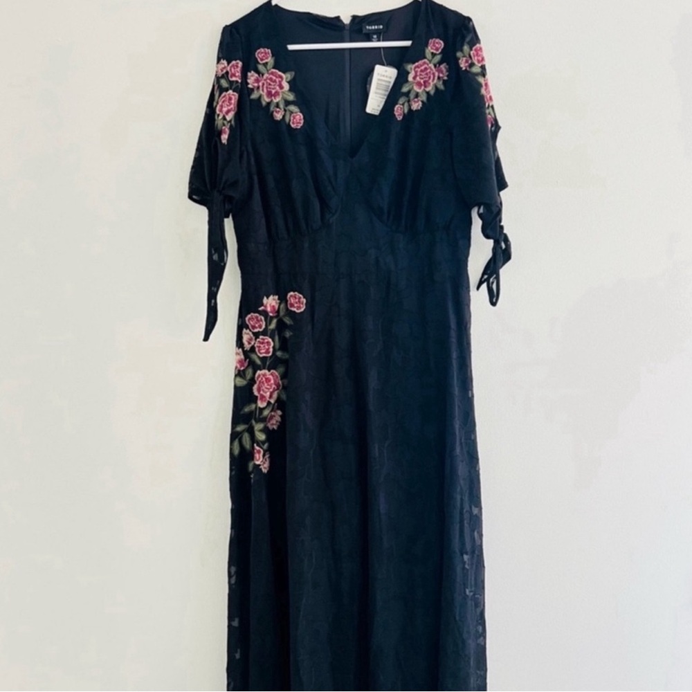 Torrid Black Burnout Chiffon Floral Embroidered Maxi Dress 10